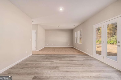 1077 Coldwater Dr, Griffin, GA 30224 - photo 7