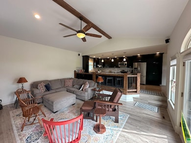 712 Winthrop Cir, Storm Lake, IA 50588 - photo 3