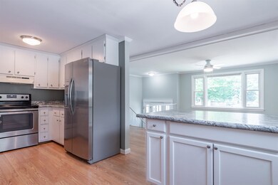 32 Wheaton Dr, Nashua, NH 03063 - photo 6