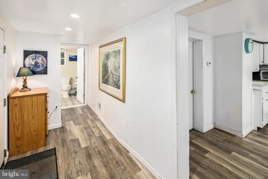 5548 Etzler Rd, Frederick, MD 21702 - photo 4