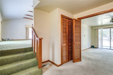 323 Crestview Dr, Bentonville, AR 72712 - photo 4