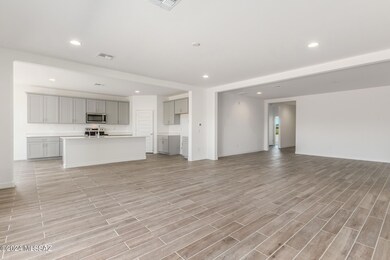 Catalina_H50T4_GrayCabinets