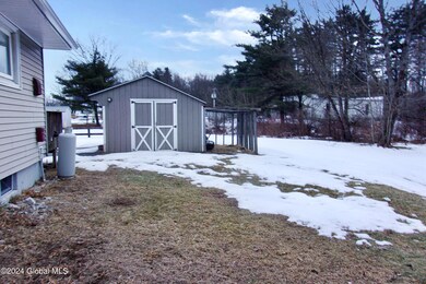 79 Hamilton Ave, Corinth, NY 12822 - photo 5