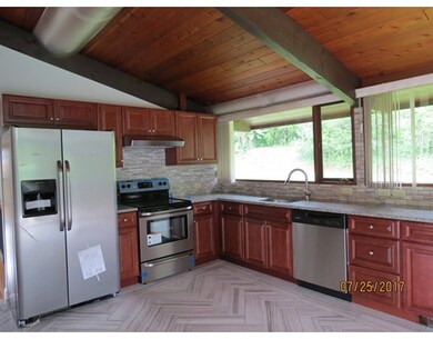 131 Avis Ave, Dracut, MA 01826 - photo 5