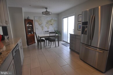 3909 Elkhorn Cir, Bowie, MD 20716 - photo 4