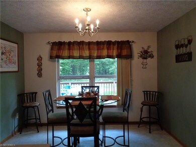 EATING AREA IN THE KITCHEN