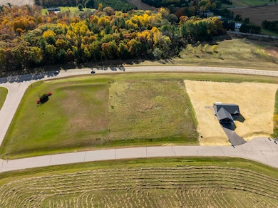 9573 Briarwood Ct, Caledonia, WI 54940 - photo 4