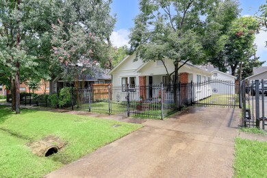 505 E 9th St, Houston, TX 77007 - photo 3