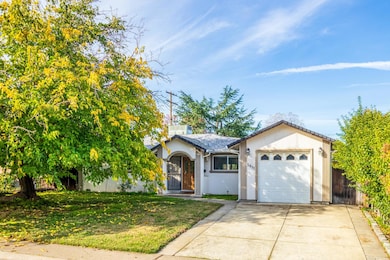 5651 Gerard Way, Citrus Heights, CA 95621 - photo 2