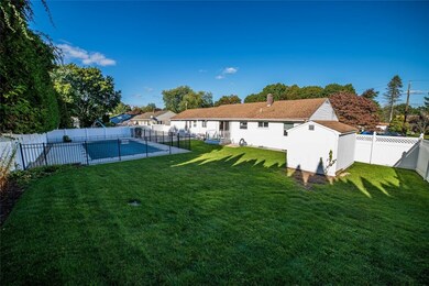 10 Sprague St, Greenville, RI 02828 - photo 4