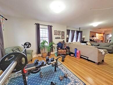 37 N Crescent Circuit unit 37, Boston, MA 02135 - photo 4
