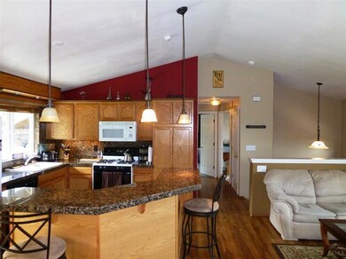 3351 SW Salmon Ct, Redmond, OR 97756 - photo 7