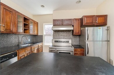 9 Chilcott Place unit 3, Jamaica Plain, MA 02130 - photo 4