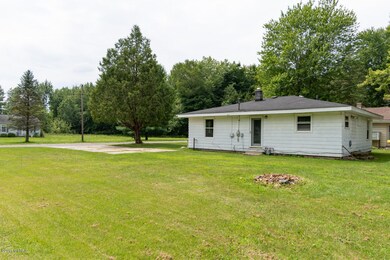 7241 Lake Drive-12