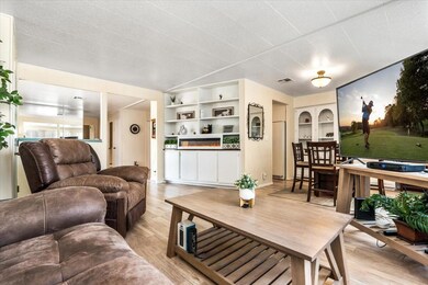 05-74251 Mercury Cir W_-8