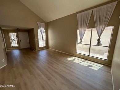 521 E Kristal Way, Phoenix, AZ 85024 - photo 5