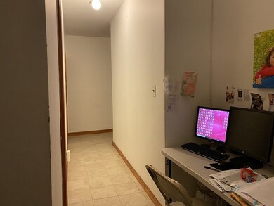 1092 Broadway unit 4, Somerville, MA 02144 - photo 5