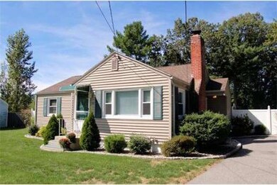 102 Kirk Dr, Springfield, MA 01109 - photo 2