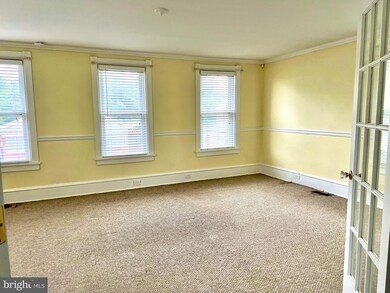 19 N Centre St unit REAR, Merchantville, NJ 08109 - photo 4