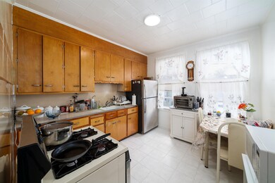 365 Armstrong Ave, Jersey City, NJ 07305 - photo 4