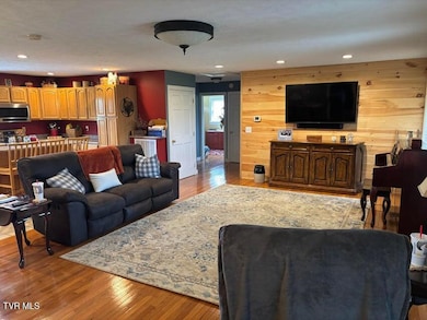 114 Robertson Creek Rd, Bulls Gap, TN 37711 - photo 3