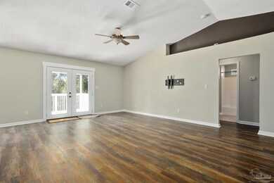 2131 Hollyhill Rd, Pensacola, FL 32526 - photo 7