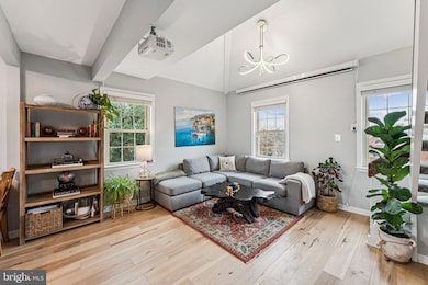 509 Bashford Ln unit 6, Alexandria, VA 22314 - photo 2