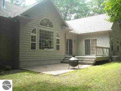 5899 Huron Woods Dr, Tawas City, MI 48763 - photo 3