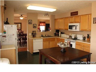 750 Helmwood Cir, Mount Washington, KY 40047 - photo 6