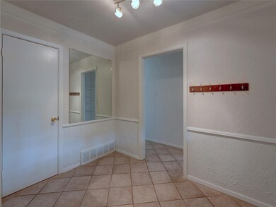 624 Post Oak Dr, Hurst, TX 76053 - photo 3