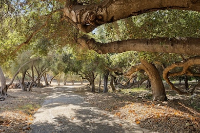 2250 Hermitage Rd, Ojai, CA 93023 - photo 2