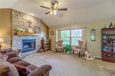 20398 W 221st St, Spring Hill, KS 66083 - photo 2