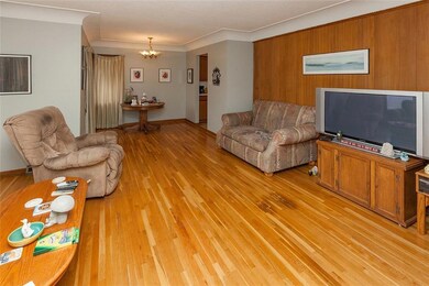 4017 33rd St, Des Moines, IA 50310 - photo 5