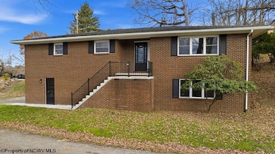 69 Celtic Dr, Clarksburg, WV 26301 - photo 2