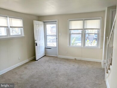 538 Crotzer Ave, Folcroft, PA 19032 - photo 3