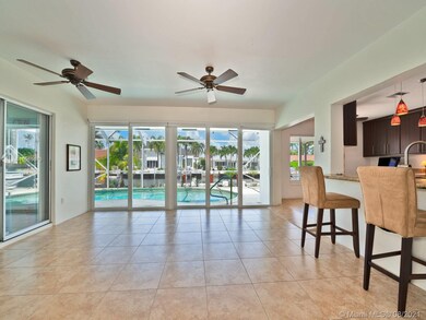 Enclosed Florida Room.