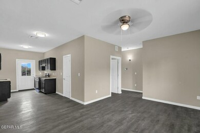 368 Milton Rd unit c, El Paso, TX 79915 - photo 3