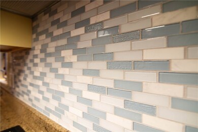 18 Roberta Dr, Barrington, RI 02806 - photo 6