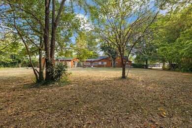 307 W Inman Rd, Clever, MO 65631 - photo 4