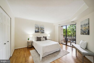 The Charleston unit 201, Arlington, VA 22201 - photo 2