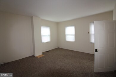 303 N Main St, Edinburg, VA 22824 - photo 7