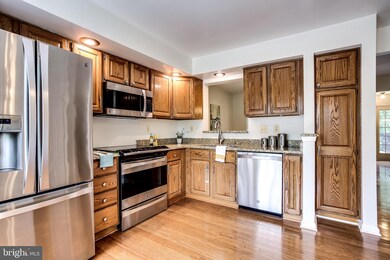 8012 Brightfield Rd, Ellicott City, MD 21043 - photo 7