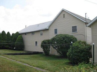 301 Chestnut St unit 303, Slatington, PA 18080 - photo 4