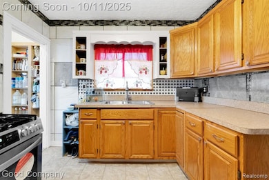 8459 Timken Ave, Warren, MI 48089 - photo 3