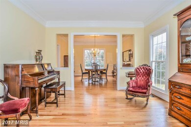 6326 Wilmington Dr, Burke, VA 22015 - photo 7