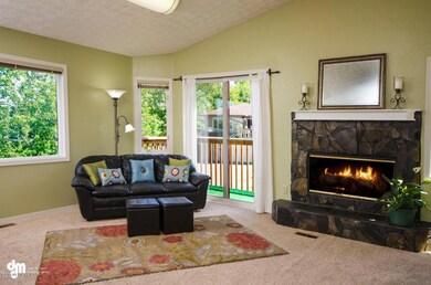 [photo 1956019] Living Room