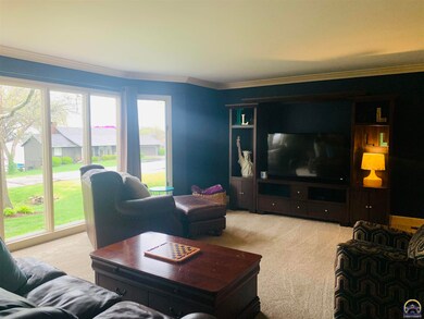 6471 SW Suffolk Rd, Topeka, KS 66610 - photo 5