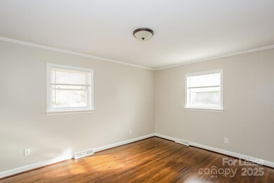 509 Frank Dr, Charlotte, NC 28215 - photo 7