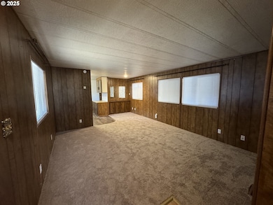 33838 E River Dr unit 89, Creswell, OR 97426 - photo 4