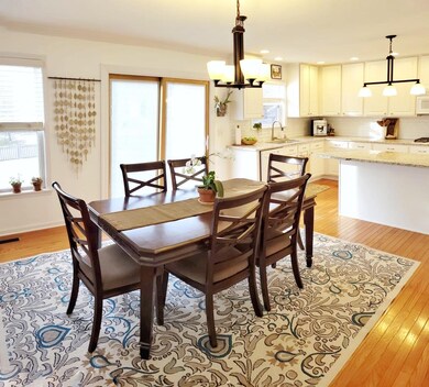 440 Winding Canyon Way, Algonquin, IL 60102 - photo 5